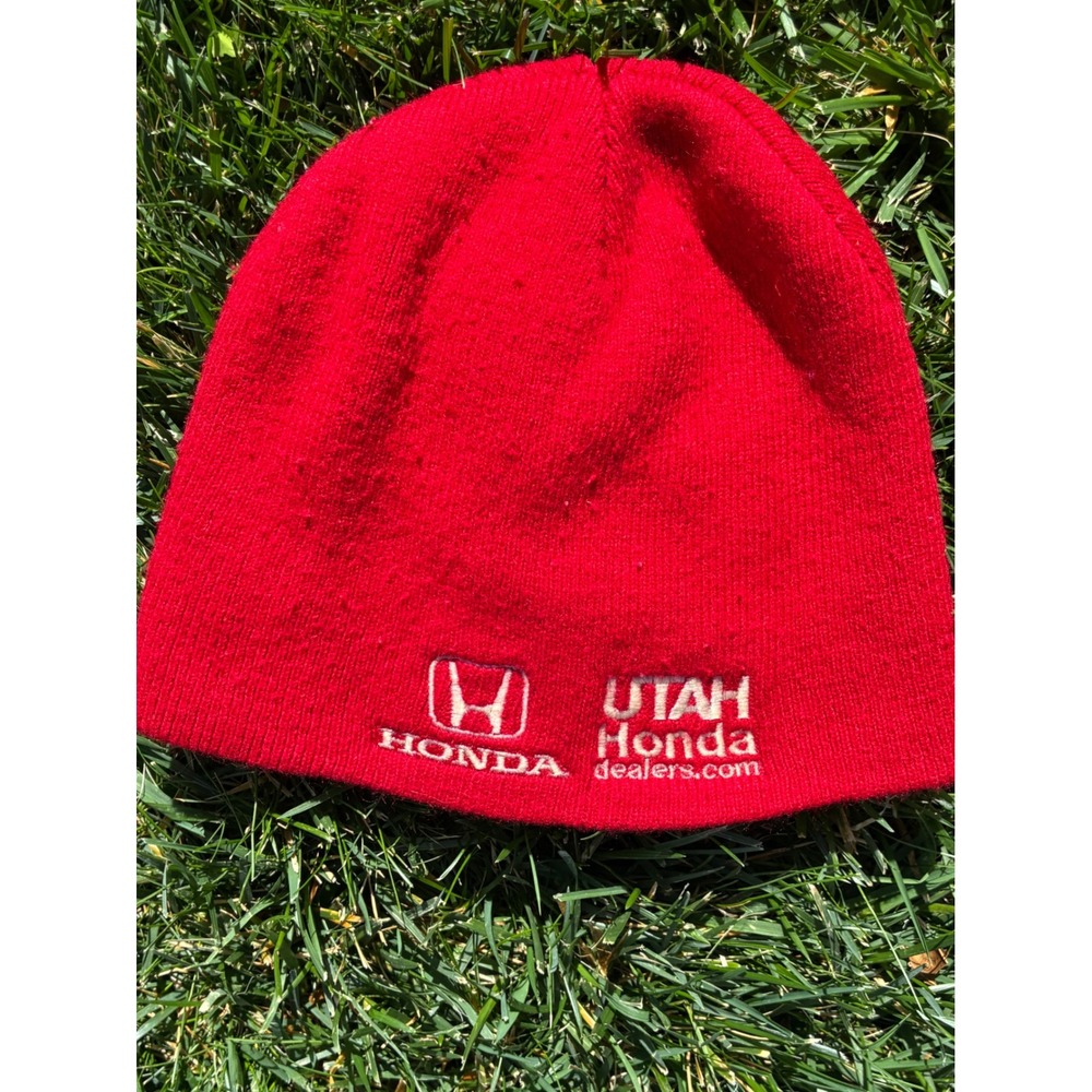 Utah Honda Dealers Red Knit Beanie Embroidered Logo Skull Cap Winter Hat